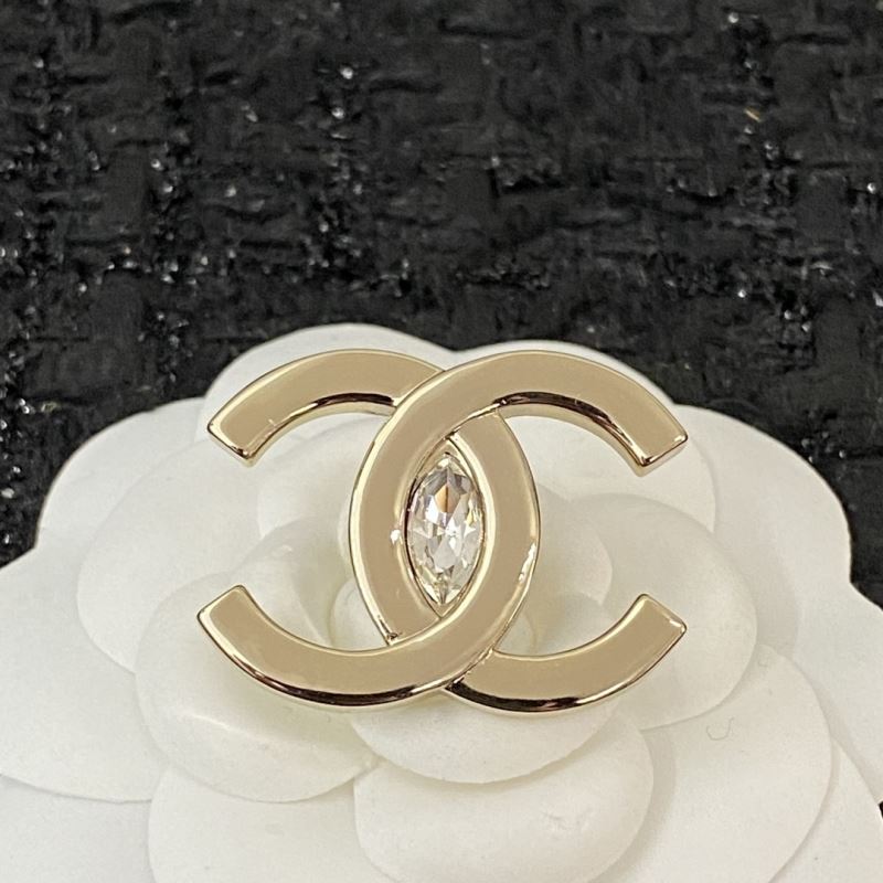Ch*el brooches
